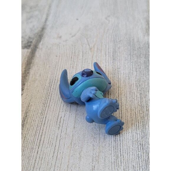 Miniature blue Stitch Lilo Disney Pixar toy figure happy - Picture 5 of 6